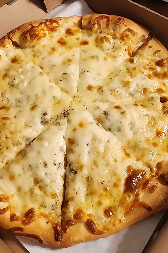 Teresa's Pizza Logo