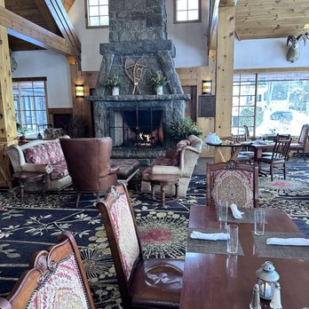 Crowne Plaza Lake Placid - Hotels Near Me - Lake Placid, New York