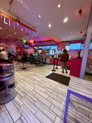 Vivi Bubble Tea Cafe Quincy by null