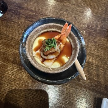 Blōōfin Sushi and Bar - Sushi Bars Near Me - Spring, Texas