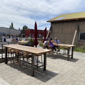 Bevel Craft Brewing - Breweries Near Me - Bend, Oregon