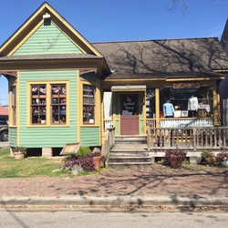 The Spotted Pony - Front of shop!