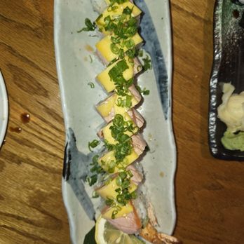 CHI Chinese and Sushi Bar - Sweet Mama Roll - Sushi Bars Near Me - Bend, Oregon
