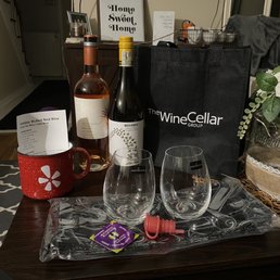 Wine bottles, wine bag, wine pourer , stemless wine glasses and wine gift bags ! Wine bottles, wine bag, wine pourer , stemless wine glasses and wine gift bags !