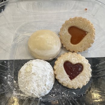 Padua Pasta Makers - Great homemade cookies, not cheap but worth it.  About $1 per cookie sold by the weight. - Pasta Shops Near Me - Upland, California