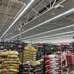 Tractor Supply - Animal Feed