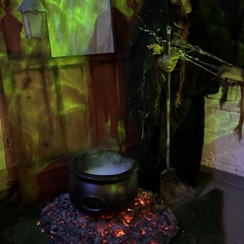 Wizards & Wires - Escape Games Near Me - Riverside, California