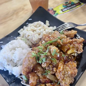 Dalu Hawaiian BBQ - Pineapple chicken special - Hawaiian Near Me - El Cajon, California