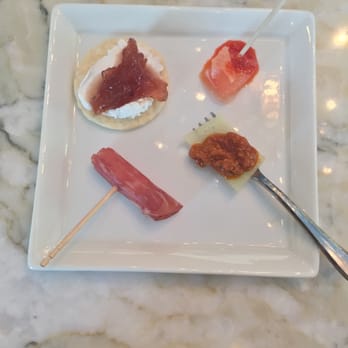 Starlite Vineyards - Food pairing - Wineries Near Me - Geyserville, California Starlite Vineyards - Food pairing - Wineries Near Me - Geyserville, California