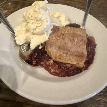 Goodwood Barbecue - Berry cobbler - Barbeque Near Me - Boise, Idaho
