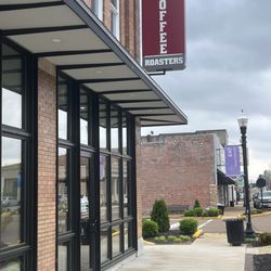 Vantage Coffee Roasters - Outside view