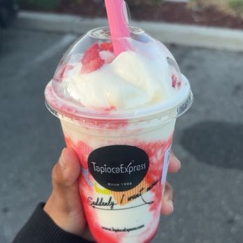 Tapioca Express - Strawberry Yogurt Frost - Coffee & Tea Near Me - Union City, California