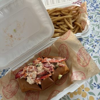 Lazy Lobster - Seafood Near Me - East Rockaway, New York