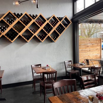 Le Coin - Seafood Near Me - Seattle, Washington Le Coin - Seafood Near Me - Seattle, Washington