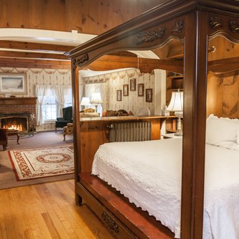 West Mountain Inn - Rockwell Kent Suite - Hotels Near Me - Arlington, Vermont West Mountain Inn - Rockwell Kent Suite - Hotels Near Me - Arlington, Vermont