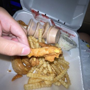Raising Cane's Chicken Fingers - Fast Food Near Me - Gilbert, Arizona