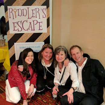 Riddlers Escape - Escape Games Near Me - Saint Cloud, Minnesota