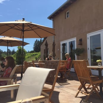 Fog Crest Vineyard - Beautiful patio - Wine Tasting Room Near Me - Sebastopol, California Fog Crest Vineyard - Beautiful patio - Wine Tasting Room Near Me - Sebastopol, California