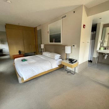 Hyatt Centric The Loop Chicago - Open bathroom - Venues & Event Spaces Near Me - Chicago, Illinois Hyatt Centric The Loop Chicago - Open bathroom - Venues & Event Spaces Near Me - Chicago, Illinois
