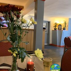 Lamm - Real flowers and candles - excellent service