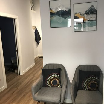 Pivotal Motion Acupuncture - Reception Waiting Area - Acupuncture Near Me - Bozeman, Montana Pivotal Motion Acupuncture - Reception Waiting Area - Acupuncture Near Me - Bozeman, Montana