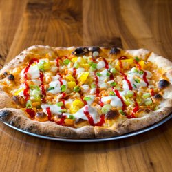 Smokin' Oak Wood-Fired Pizza & Taproom - Buffalo Chicken Signature Pizza