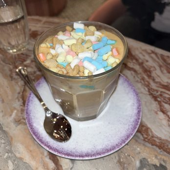 EL&N - Lucky Latte - Cafes Near Me - London, XGL EL&N - Lucky Latte - Cafes Near Me - London, XGL