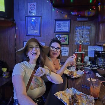 The Wright Place - Dive Bars Near Me - Bakersfield, California The Wright Place - Dive Bars Near Me - Bakersfield, California