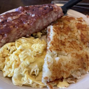 Bill's Cafe - 2 egg breakfast with corned beef hash - Breakfast & Brunch Near Me - Fremont, California Bill's Cafe - 2 egg breakfast with corned beef hash - Breakfast & Brunch Near Me - Fremont, California