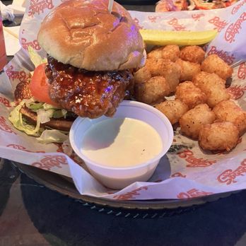 Bubba's 33 - Chicken sandwich - Salad Near Me - Katy, Texas