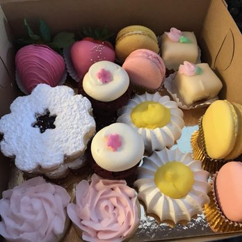 Pretty Sweet - Mother's Day Gift Package - Cupcakes Near Me - Folsom, California Pretty Sweet - Mother's Day Gift Package - Cupcakes Near Me - Folsom, California