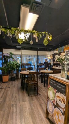 The Flower Cake Café by null