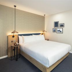 Hilton Garden Inn Glasgow City Centre - Guest room