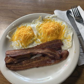 Victors Cafeteria - Just 2 and - Cajun/Creole Near Me - New Iberia, Louisiana Victors Cafeteria - Just 2 and - Cajun/Creole Near Me - New Iberia, Louisiana