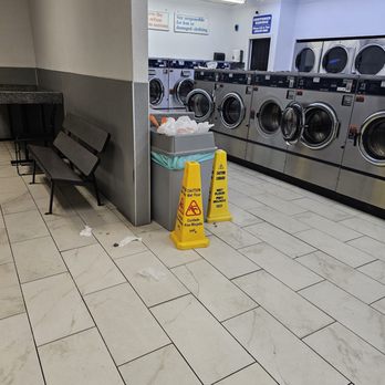 Elk Grove Launderland - Laundromat Near Me - Elk Grove, California Elk Grove Launderland - Laundromat Near Me - Elk Grove, California