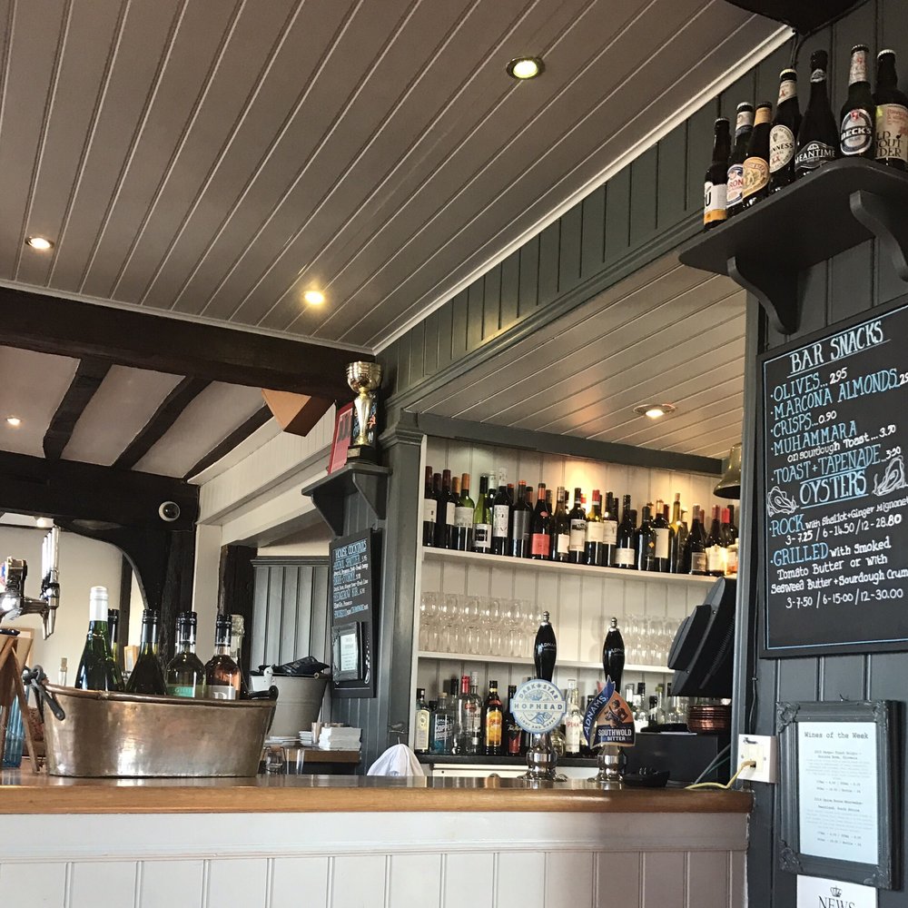 The Mistley Thorn - The bar - Mediterranean Near Me - Manningtree, ESS