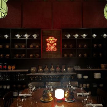 Pink Lotus Thai Restaurant - Dining Room - Thai Near Me - Atlanta, Georgia