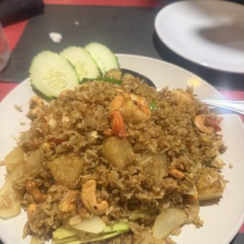 Pad Thai Restaurant - Pineapple Fried Rice with Shrimp - Thai Near Me - Clovis, California Pad Thai Restaurant - Pineapple Fried Rice with Shrimp - Thai Near Me - Clovis, California