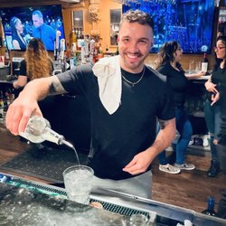 L's Jersey Central Station Bar & Grill