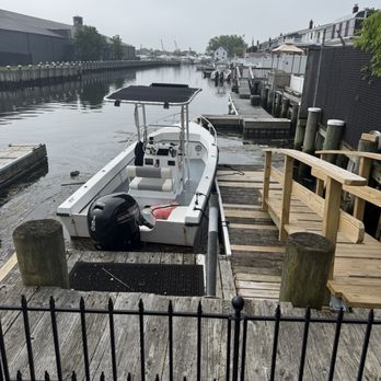 Bridgeside Deli - Convenient boat docking - Delis Near Me - Baldwin, New York