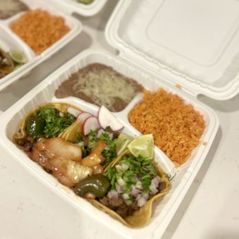 Barrios Kitchen - Carne asada taco plate - Food Trucks Near Me - Roseville, California