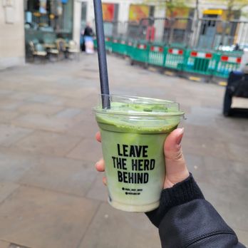 Black Sheep Coffee - Apple crumble matcha latte - Coffee & Tea Near Me - London, XGL