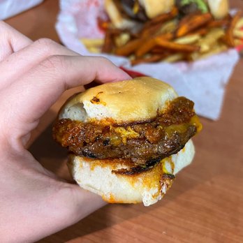 Phil's Icehouse - Mini Crestview Burger - Burgers Near Me - Austin, Texas