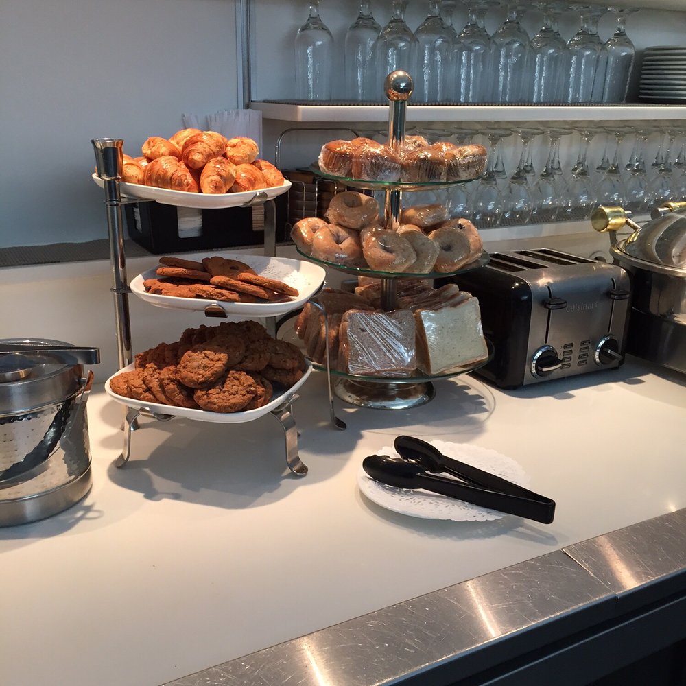 Plaza Premium Lounge - Delicious muffins and cookies;)) - Airport Lounges Near Me - Mississauga, Ontario Plaza Premium Lounge - Delicious muffins and cookies;)) - Airport Lounges Near Me - Mississauga, Ontario