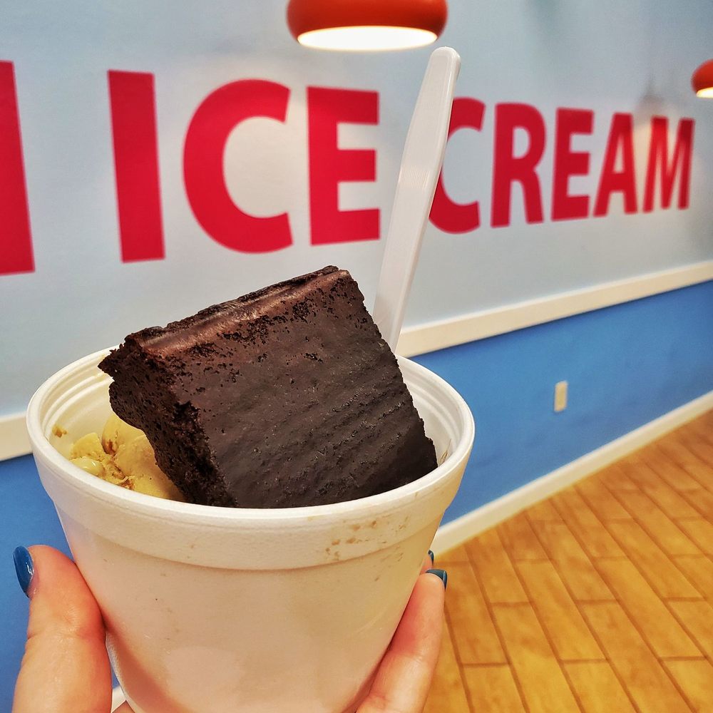 Chill Bar Ice Cream - 2 scoop with brownie - Desserts Near Me - Temple Terrace, Florida Chill Bar Ice Cream - 2 scoop with brownie - Desserts Near Me - Temple Terrace, Florida