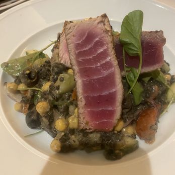 Italian Cucina - Seared Ahi Tuna - Italian Near Me - Lakeside, California Italian Cucina - Seared Ahi Tuna - Italian Near Me - Lakeside, California