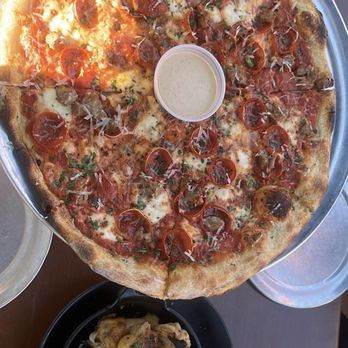 Fieldwork Brewing - Pizza Near Me - San Leandro, California