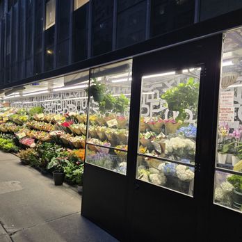 Dumbo Market - Grocery Near Me - New York, New York