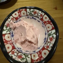 Strawberry ice cream