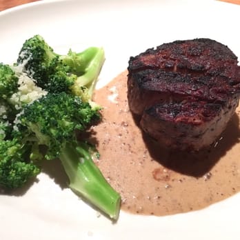 Houston's Restaurant - Filet Mignon - New American Near Me - Irvine, California